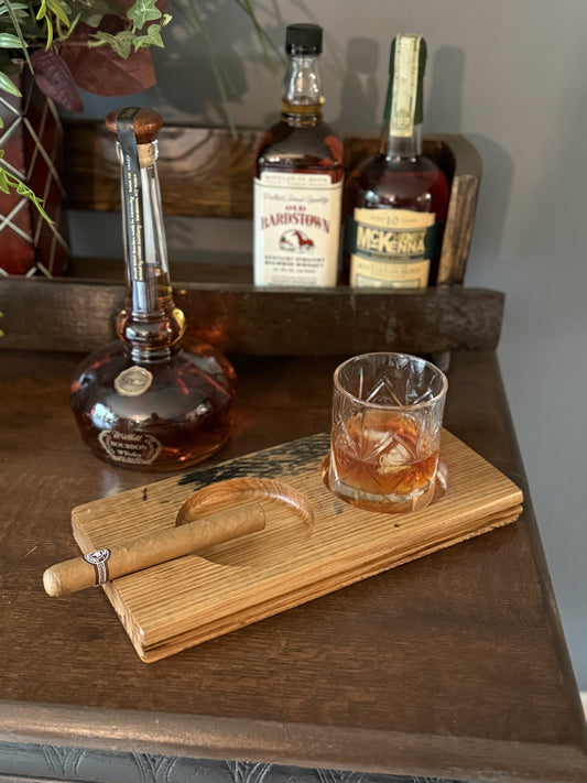 Bourbon and cigar holder